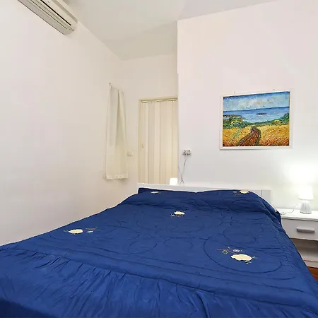Smilja 2305 Apartment